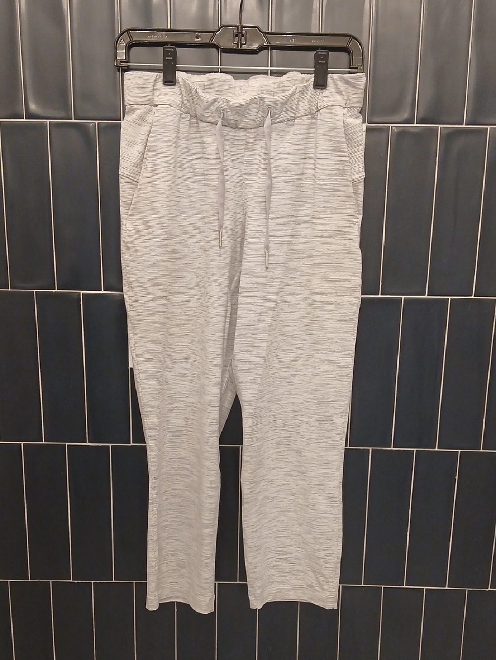 lululemon athletica Light Gray Drawstring Joggers